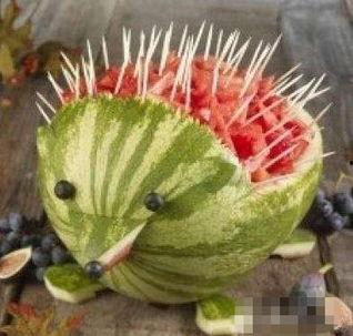 人偶搞笑吃瓜图片大全,欢乐满溢的趣味瞬间大盘点